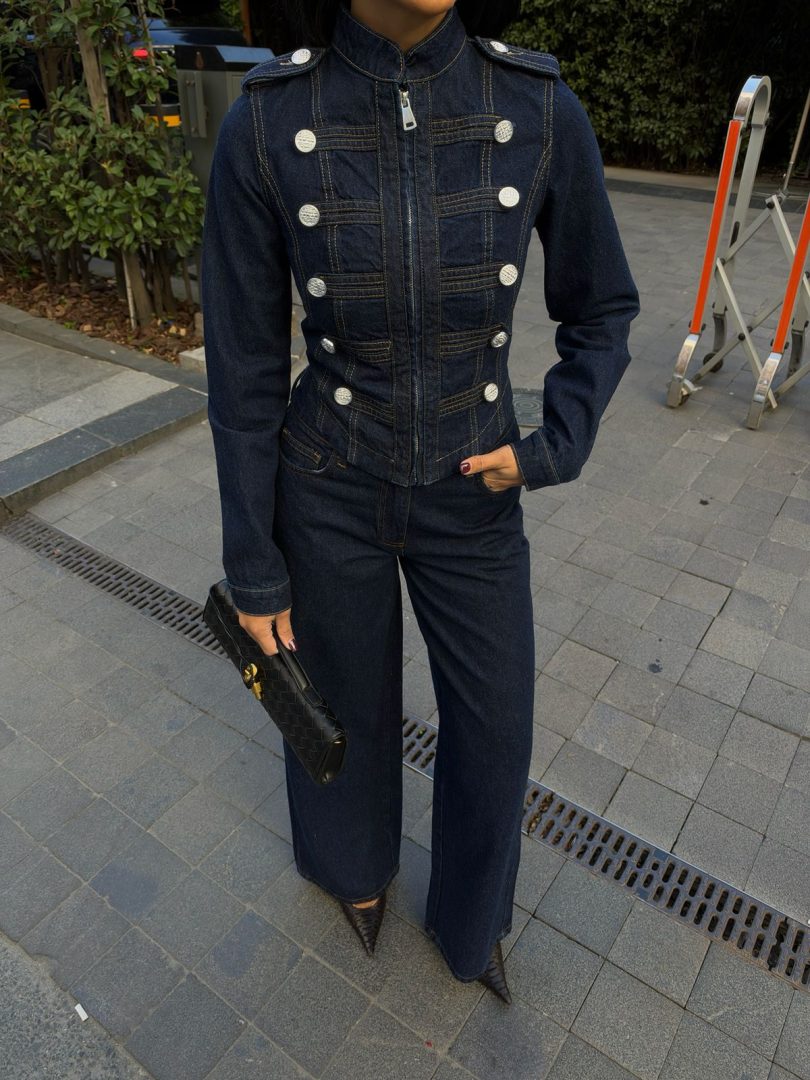 Ara model Silver düğmeli denim takım